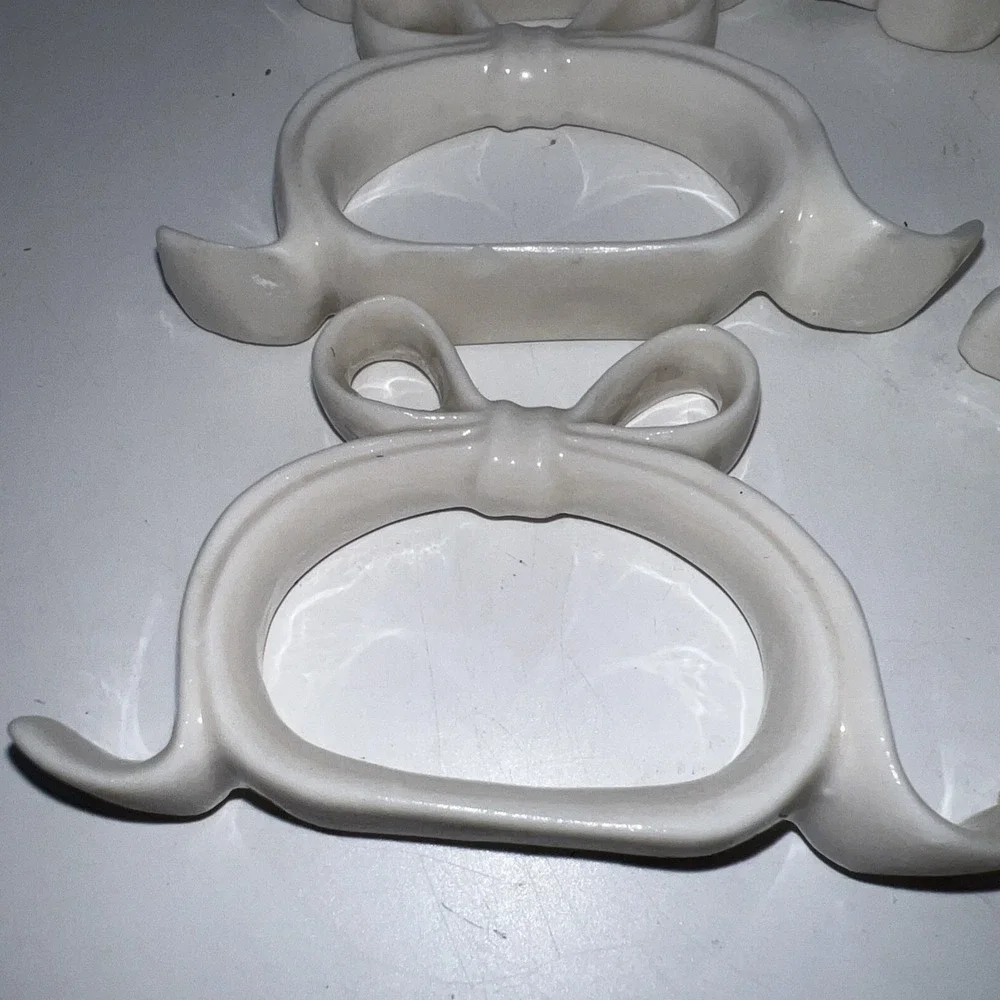 Vintage Ceramic Bow Napkin Rings Set of 8+1 (spare) | Coquette Cottagecore Table